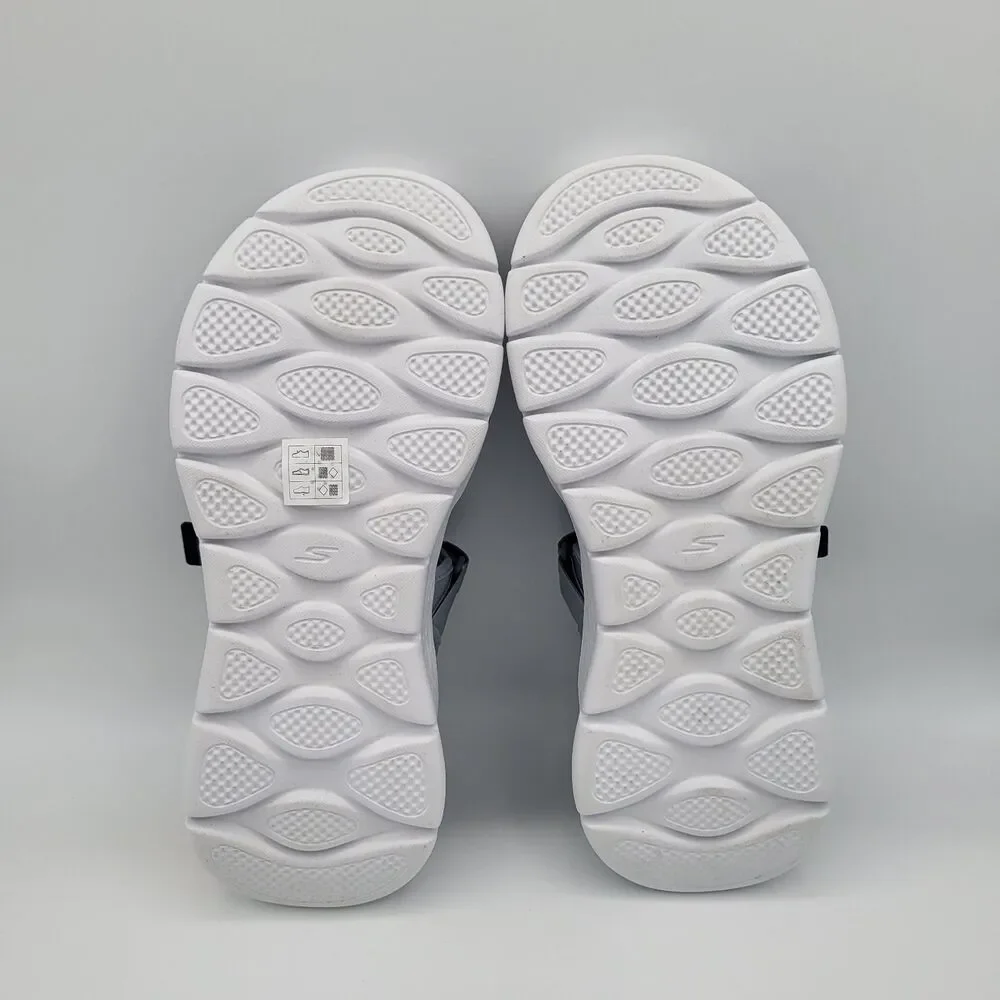 Skechers go walk